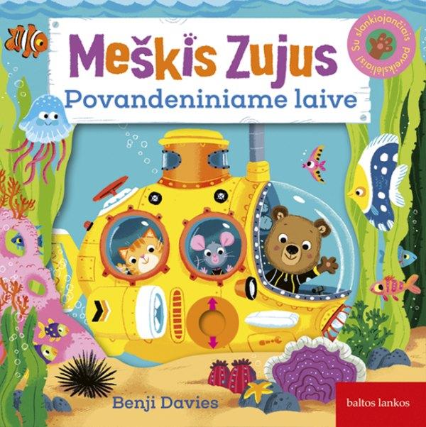 meskis-zujus-povandeniniame-laive.